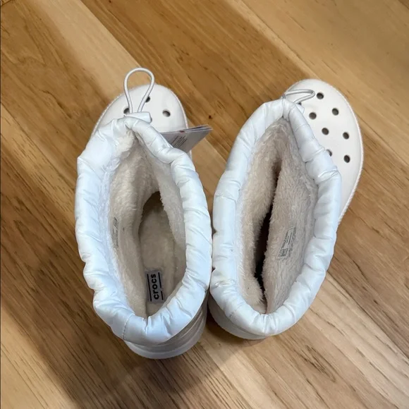CROCS White Winter Boots NWT - Picture 6 of 8